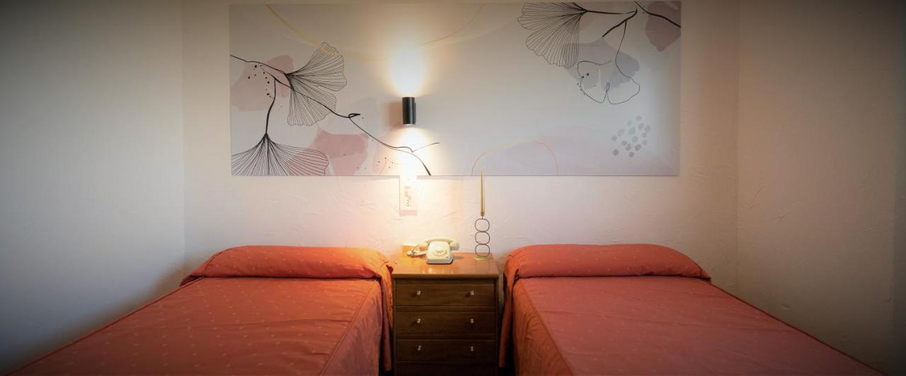Hotel Roig 贝纳萨尔 外观 照片